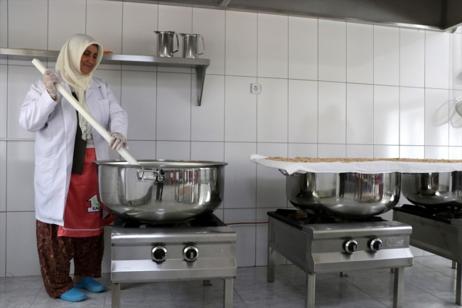 Kayseri'de çiftçi kadınlar organik ürünlerle işletmeci oldu